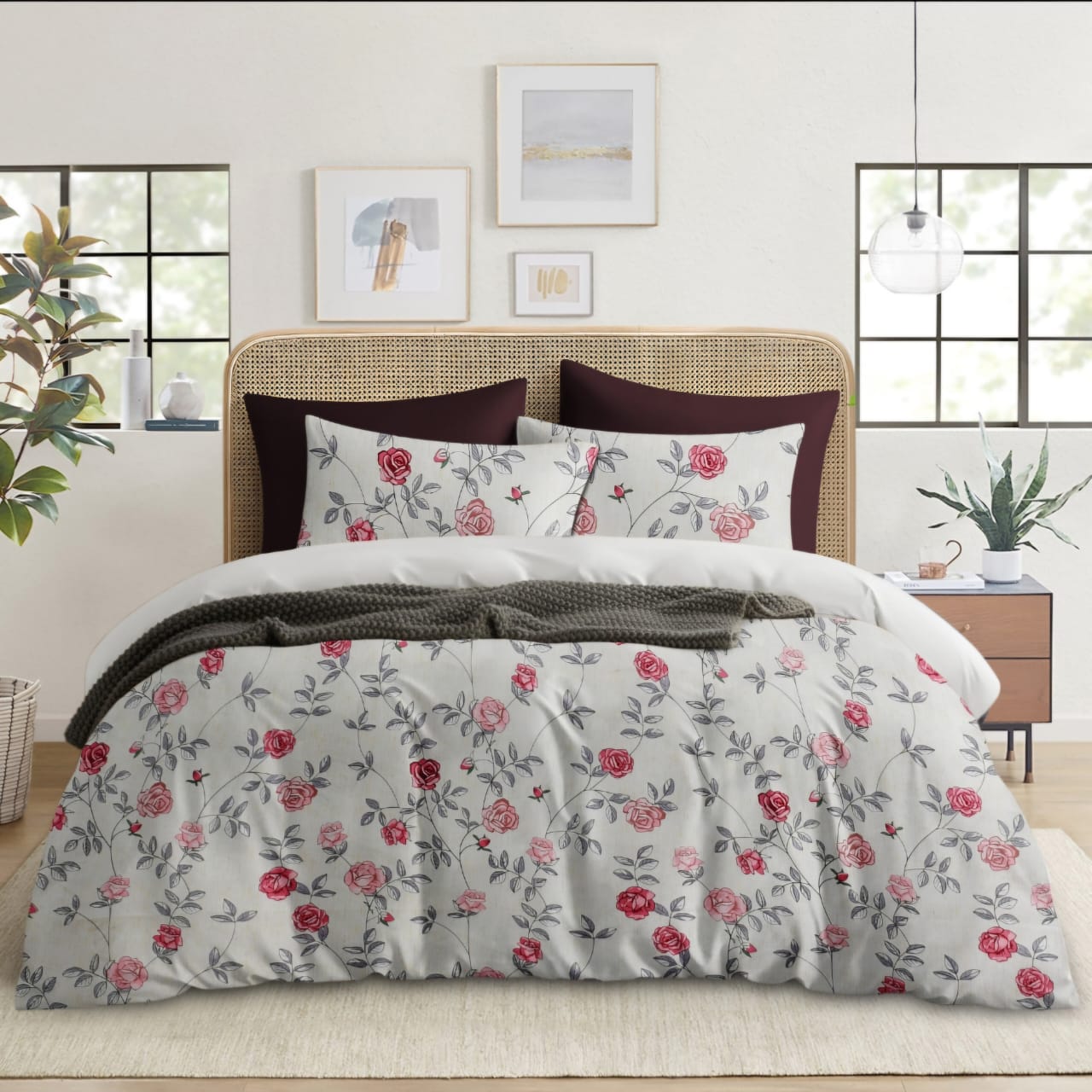 Timeless Red and Pink Rose Vine Bedsheet
