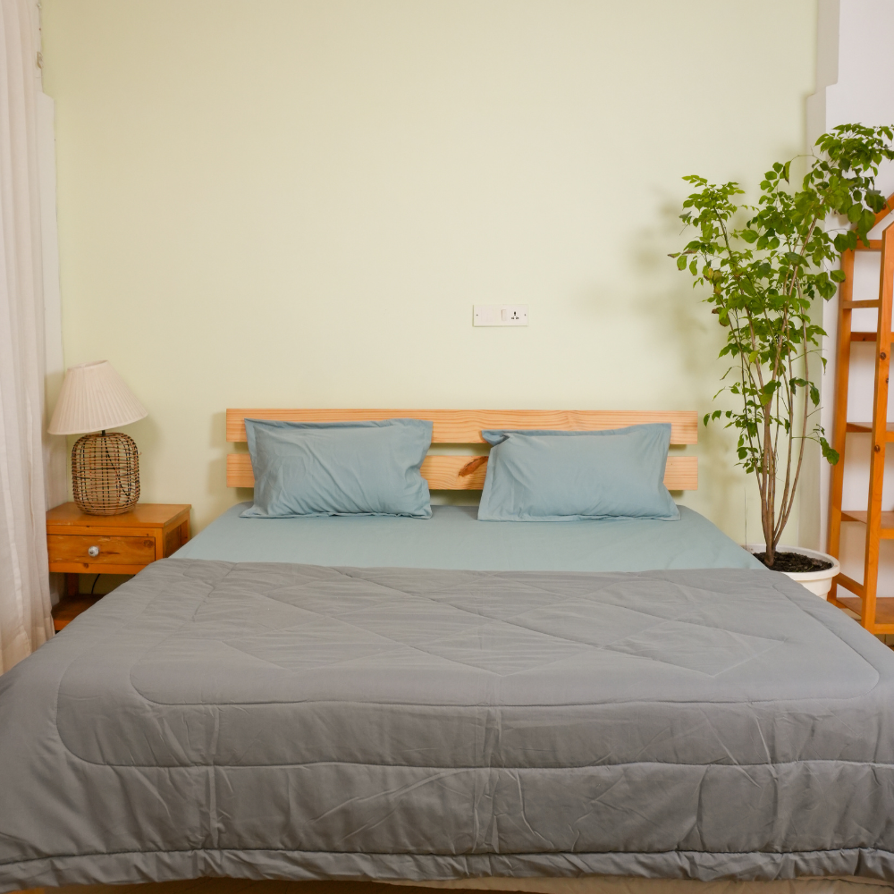 CloudSoft Premium Pillow – Sleep in Ultimate Comfort