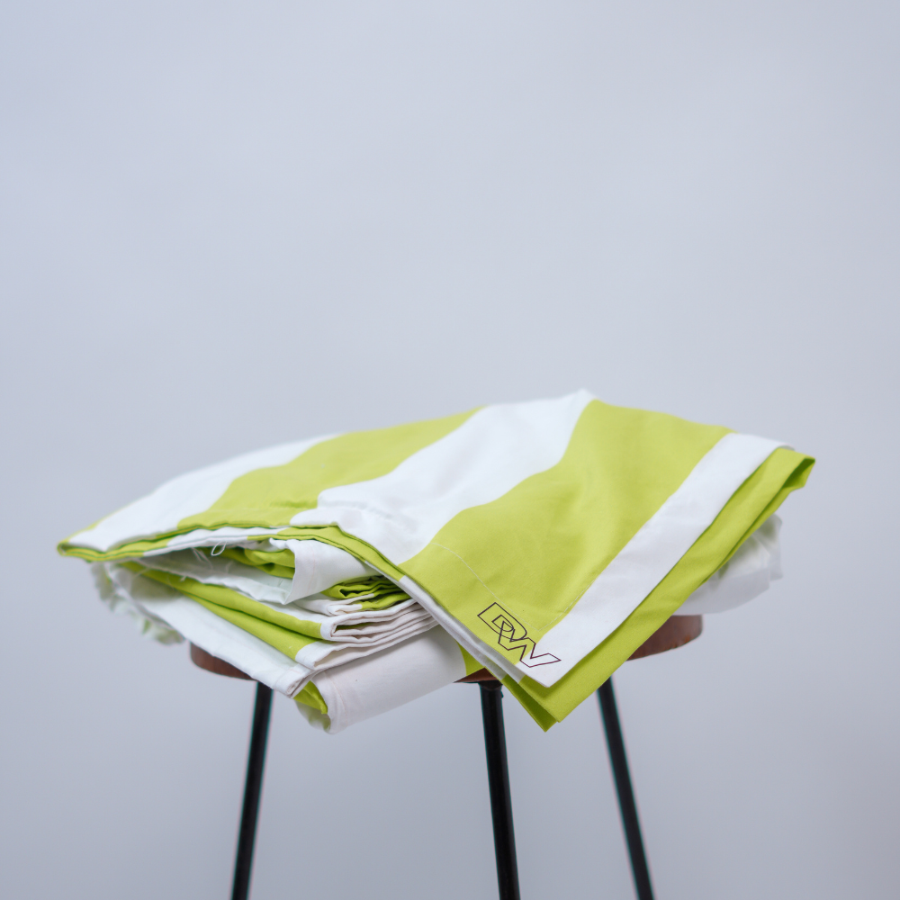Green & White (Bedsheet with 2 Pillow Covers)