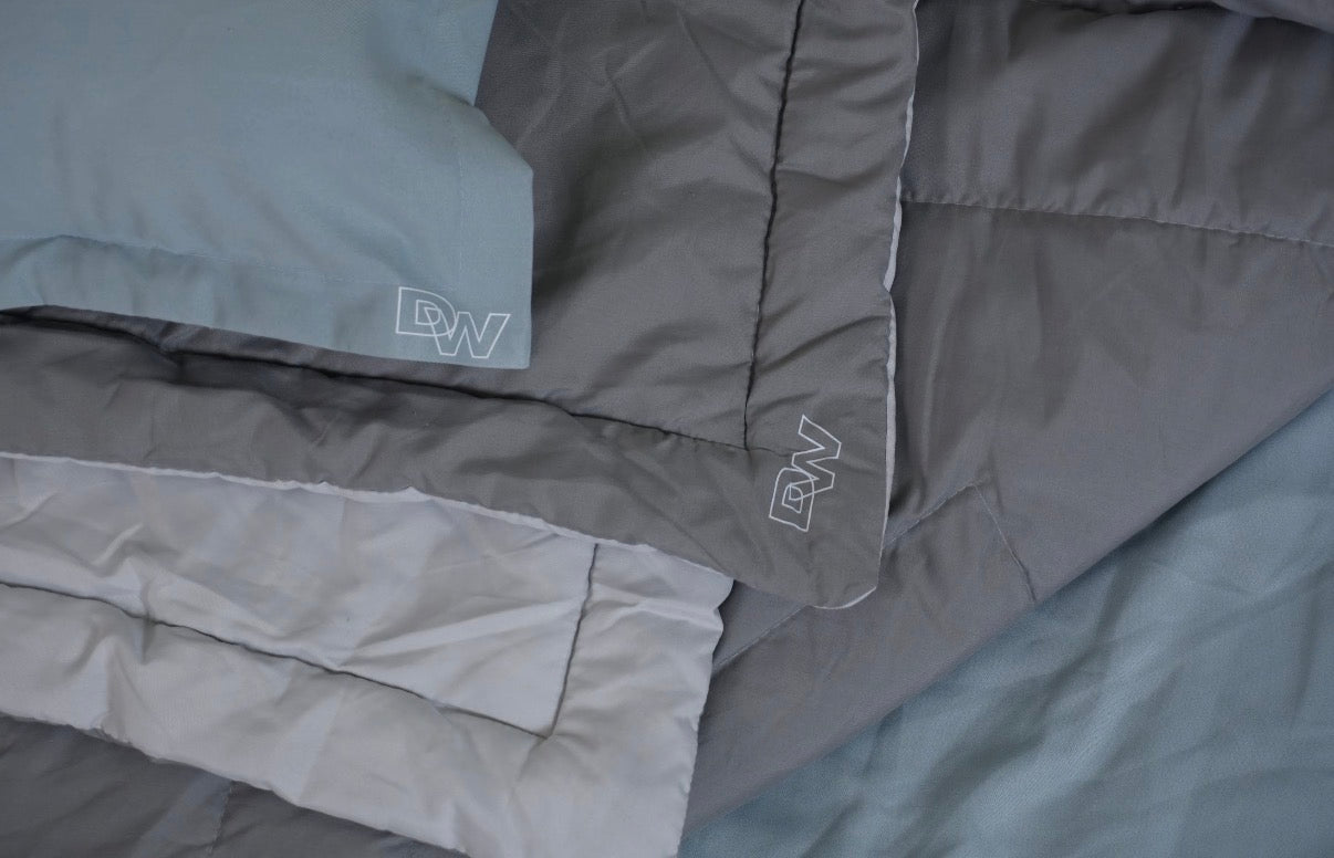 SILVER MIST REVERSIBLE COMFORTER